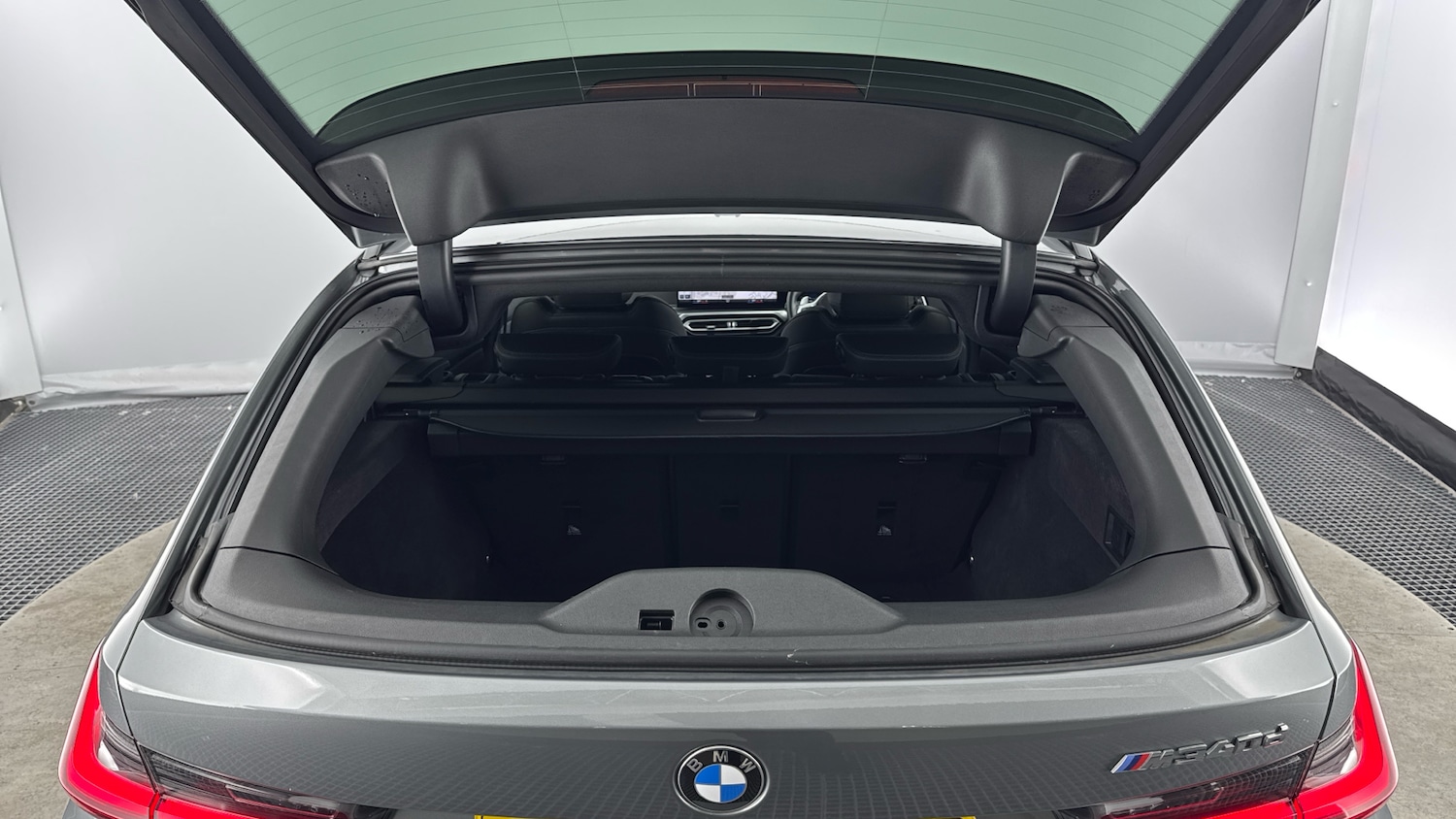 Used BMW 3 Series 2024 for sale - 76507268: Photo 27