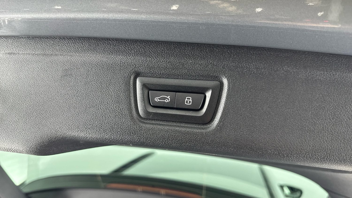 Used BMW 3 Series 2024 for sale - 76507268: Photo 28