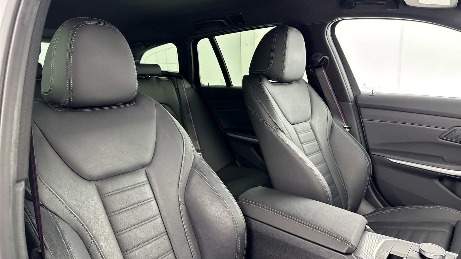 Used BMW 3 Series 2024 for sale - 76507268: Photo 29