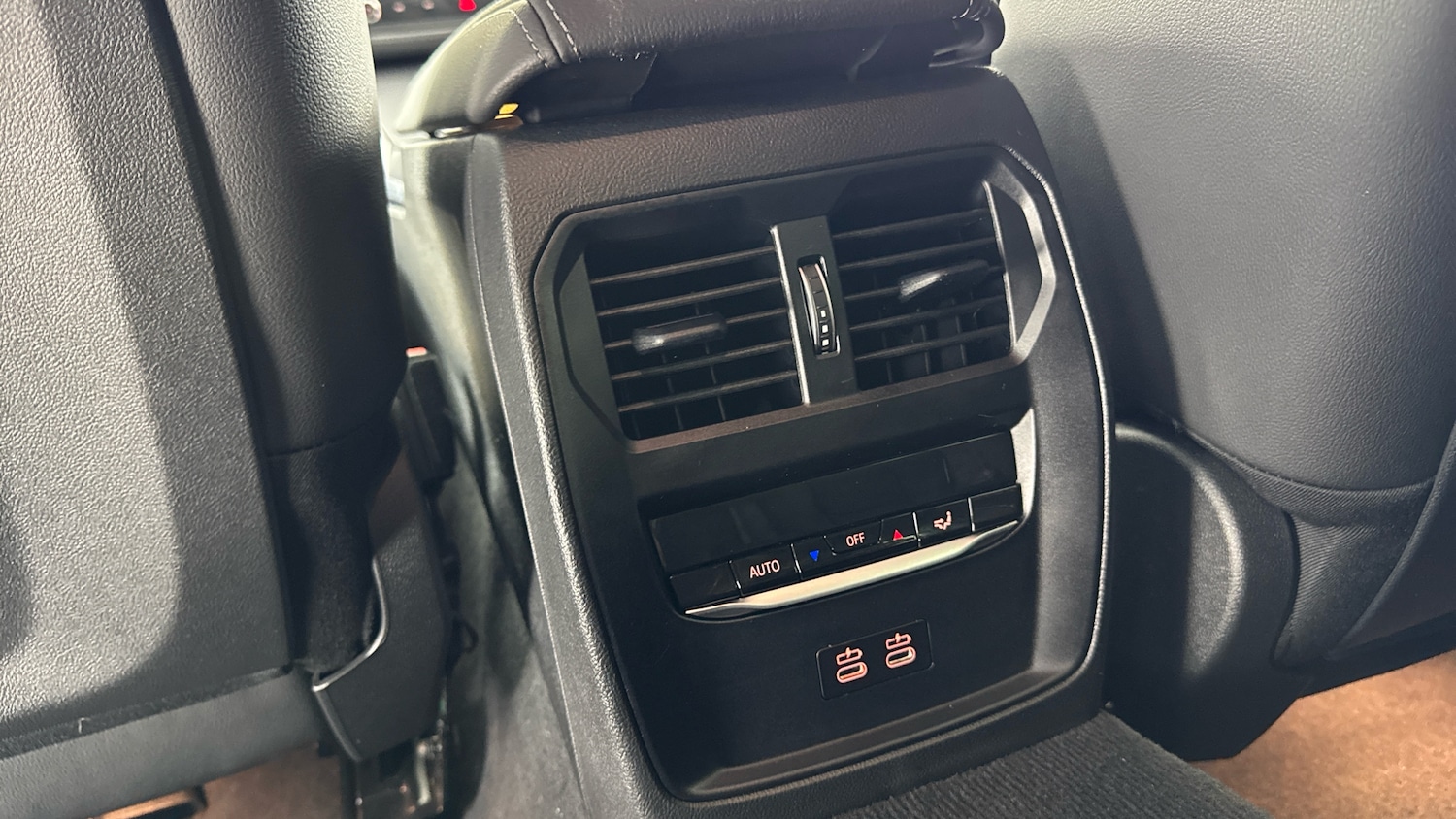 Used BMW 3 Series 2024 for sale - 76507268: Photo 46