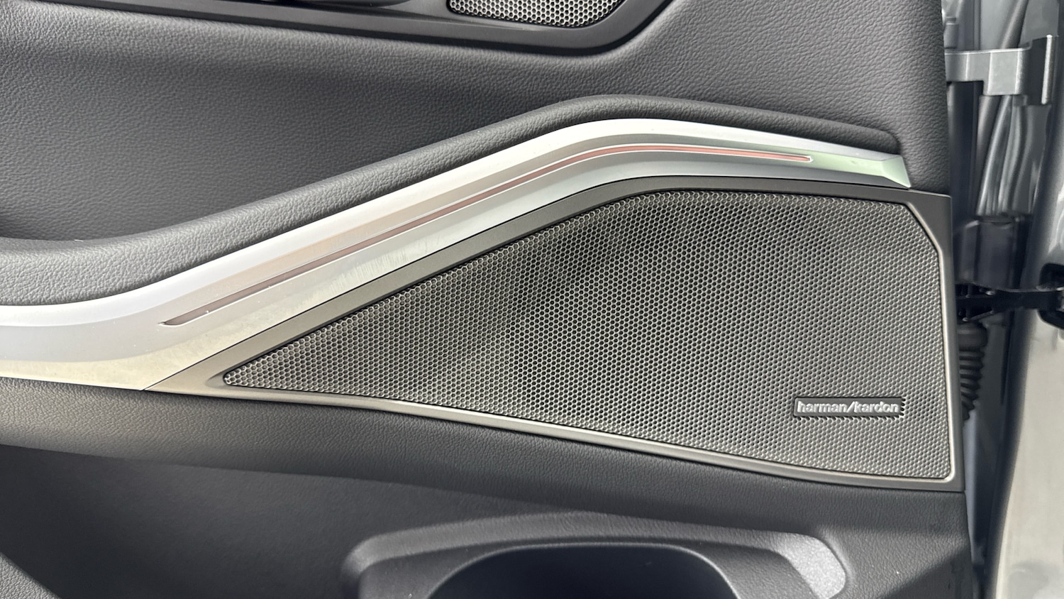 Used BMW 3 Series 2024 for sale - 76507268: Photo 47