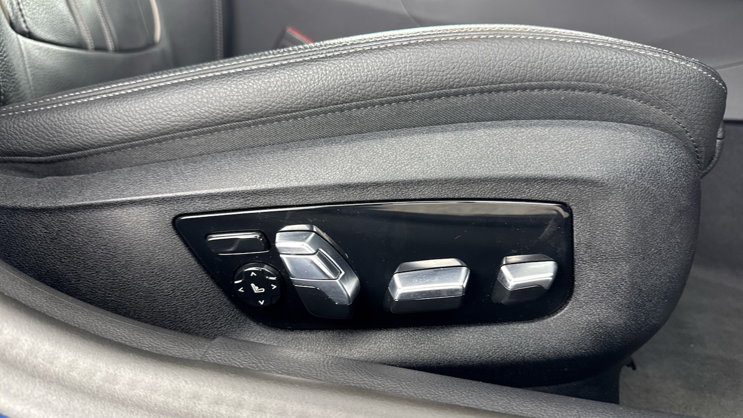 Used BMW 5 Series 2023 for sale - 77518945: Photo 19