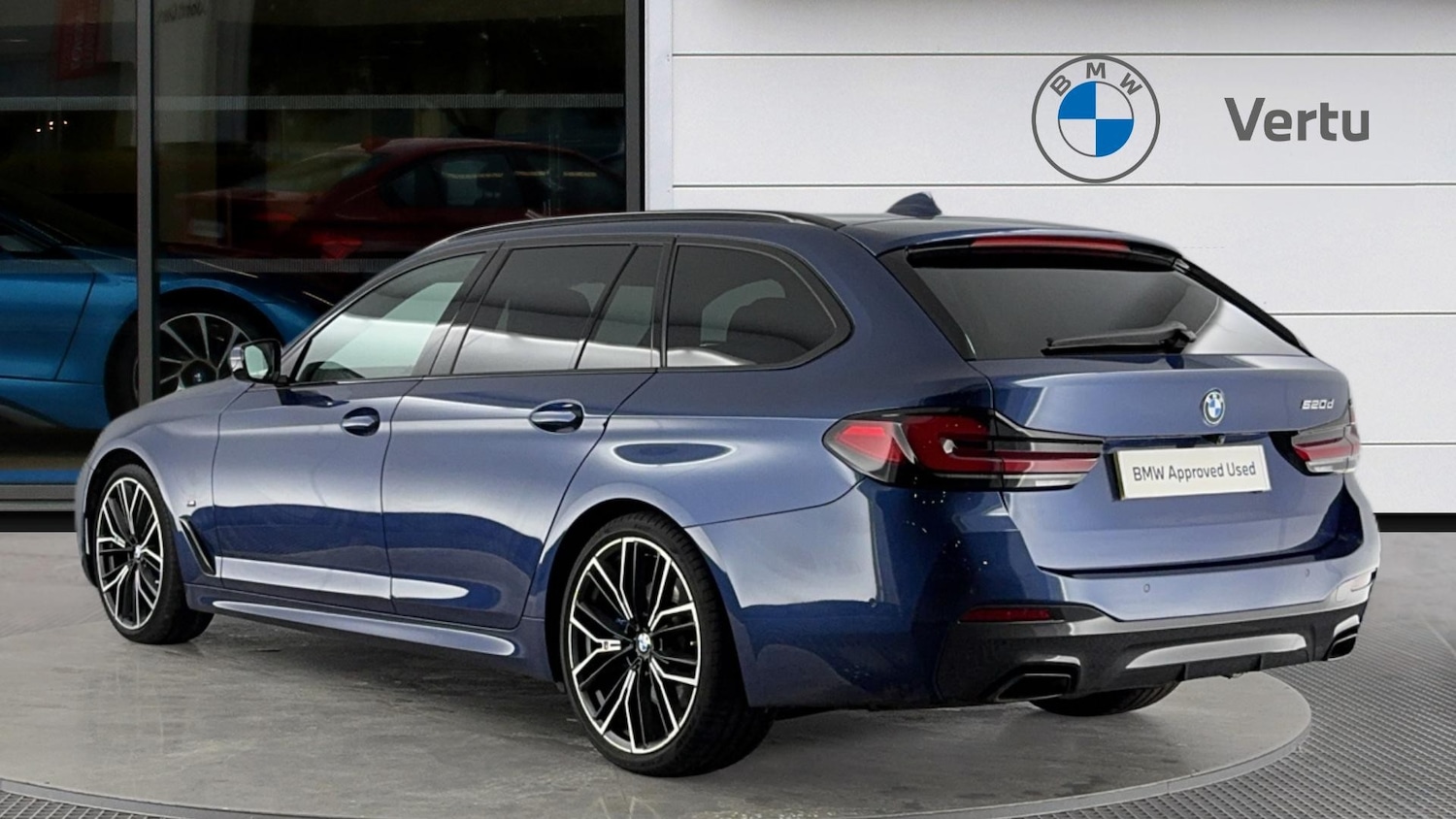 Used BMW 5 Series 2023 for sale - 77518945: Photo 2