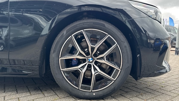 Used BMW 5 Series 2025 for sale - 76115792: Photo 14