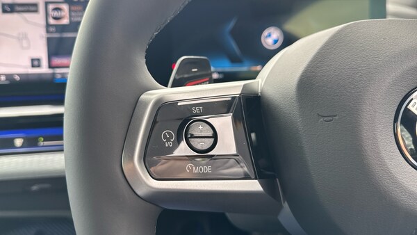 Used BMW 5 Series 2025 for sale - 76115792: Photo 17