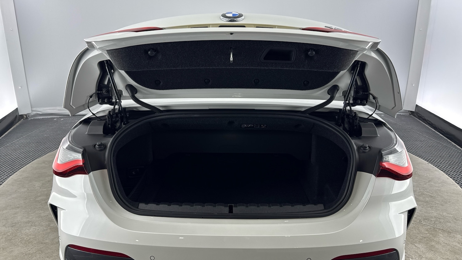 Used BMW 4 Series 2023 for sale - 77310446: Photo 13