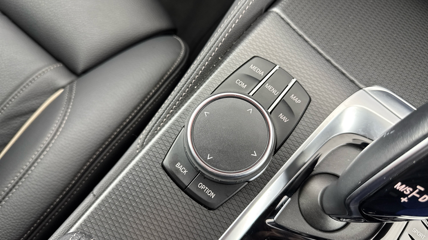 Used BMW 5 Series 2022 for sale - 77337495: Photo 32