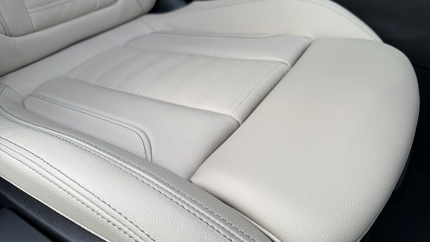 Used BMW 3 Series 2025 for sale - 77061536: Photo 45