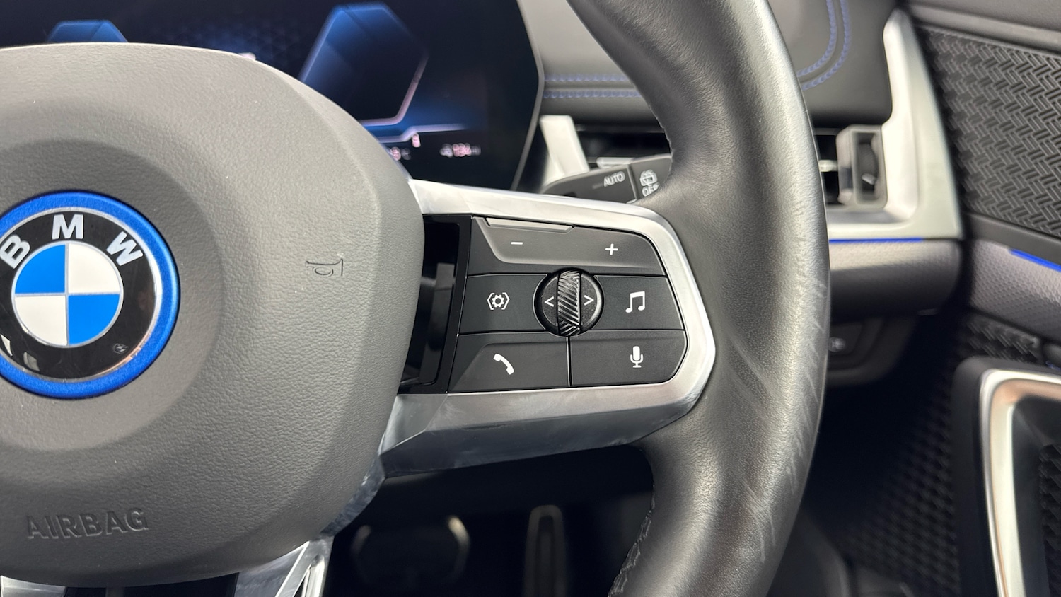 Used BMW iX1 2023 for sale - 76908452: Photo 18