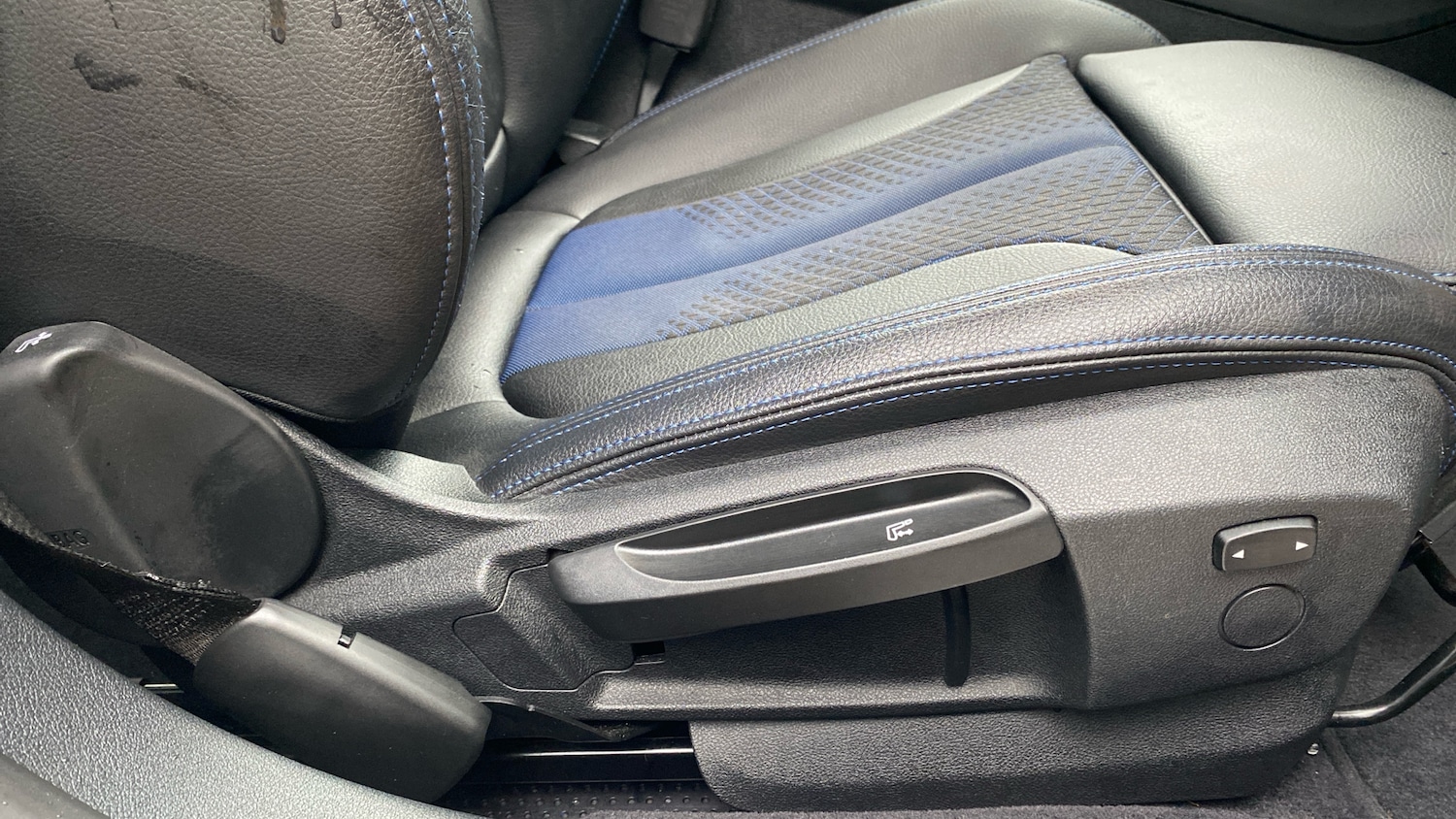 Used BMW 1 Series 2024 for sale - 77366036: Photo 37