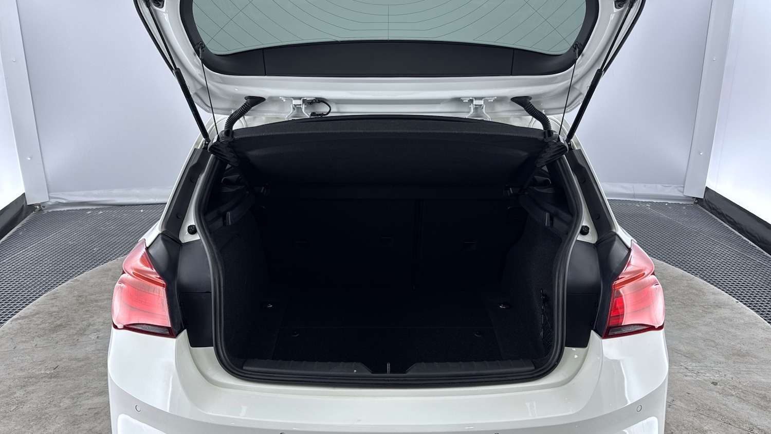 Used BMW 1 Series 2019 for sale - 76694200: Photo 13