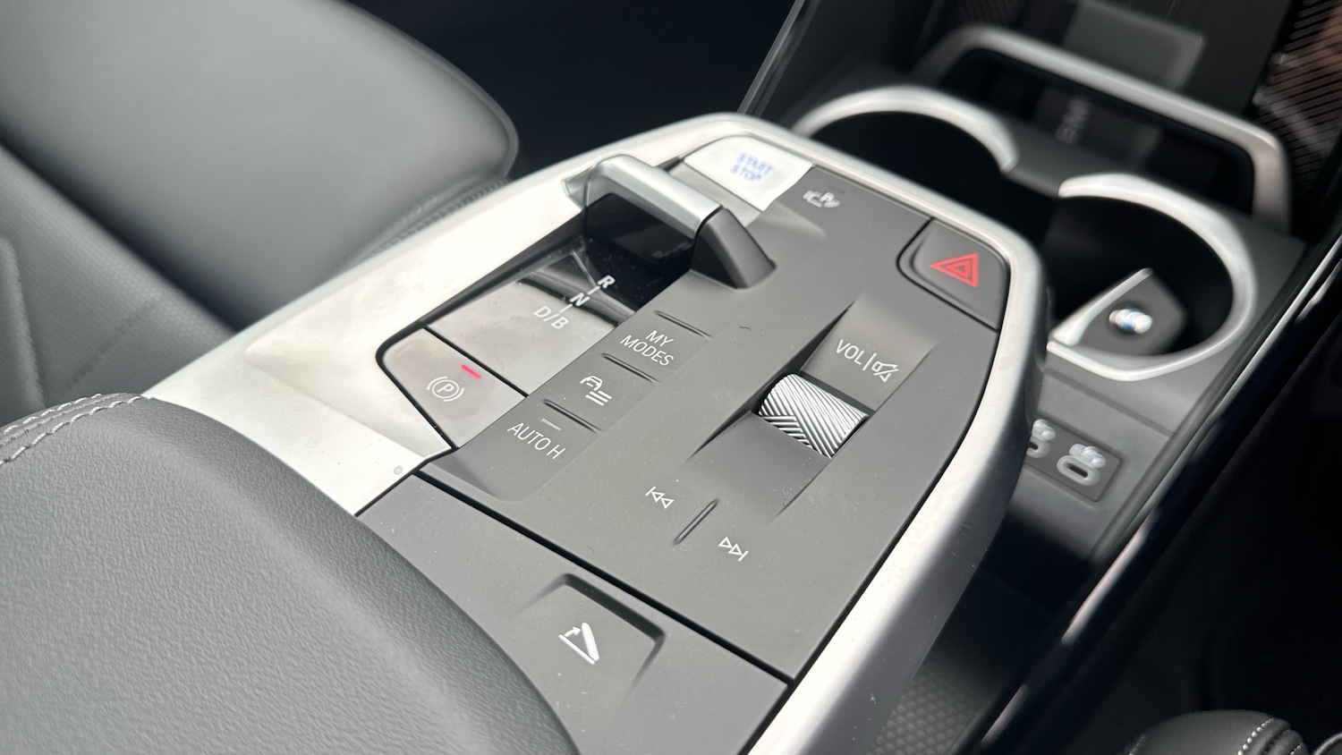 Used BMW iX1 2025 for sale - 76115799: Photo 10