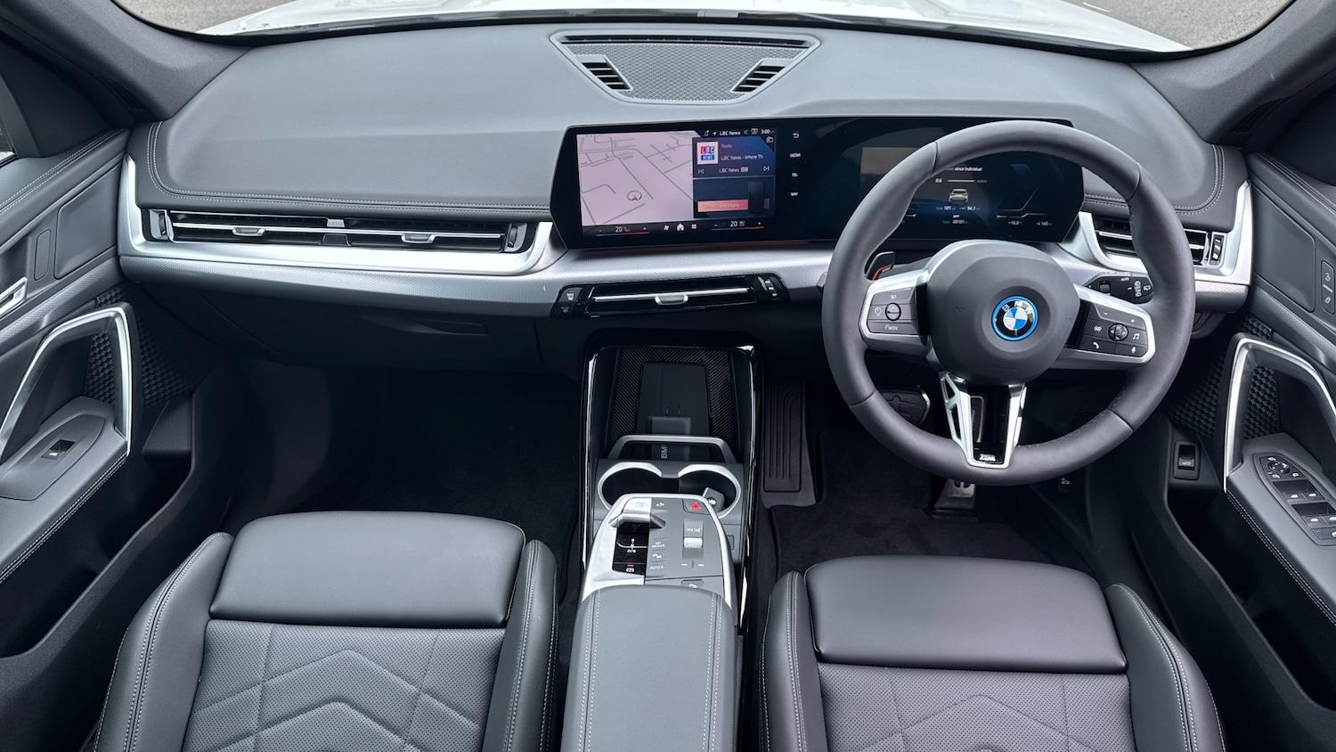 Used BMW iX1 2025 for sale - 76115799: Photo 4