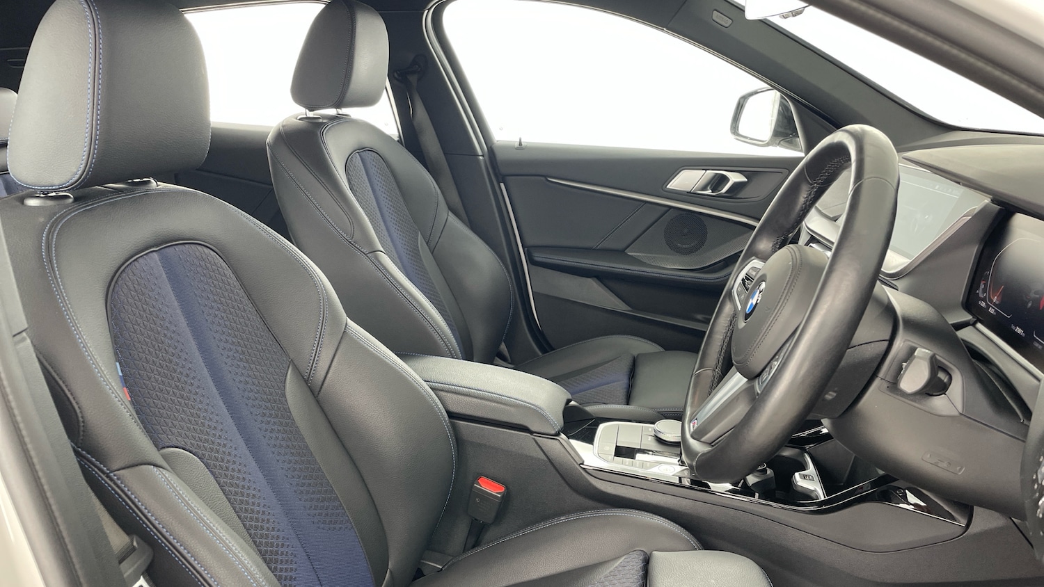 Used BMW 1 Series 2022 for sale - 76329895: Photo 11