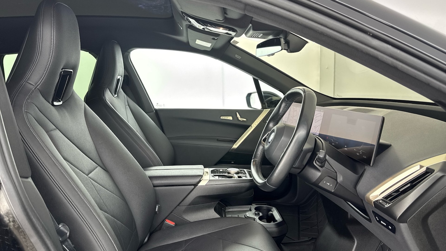 Used BMW iX 2022 for sale - 76946733: Photo 11