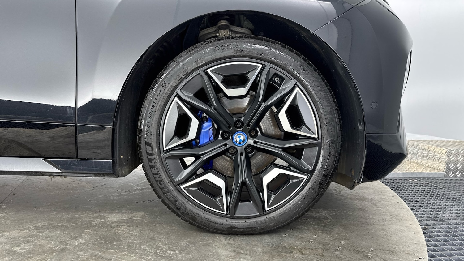 Used BMW iX 2022 for sale - 76946733: Photo 14