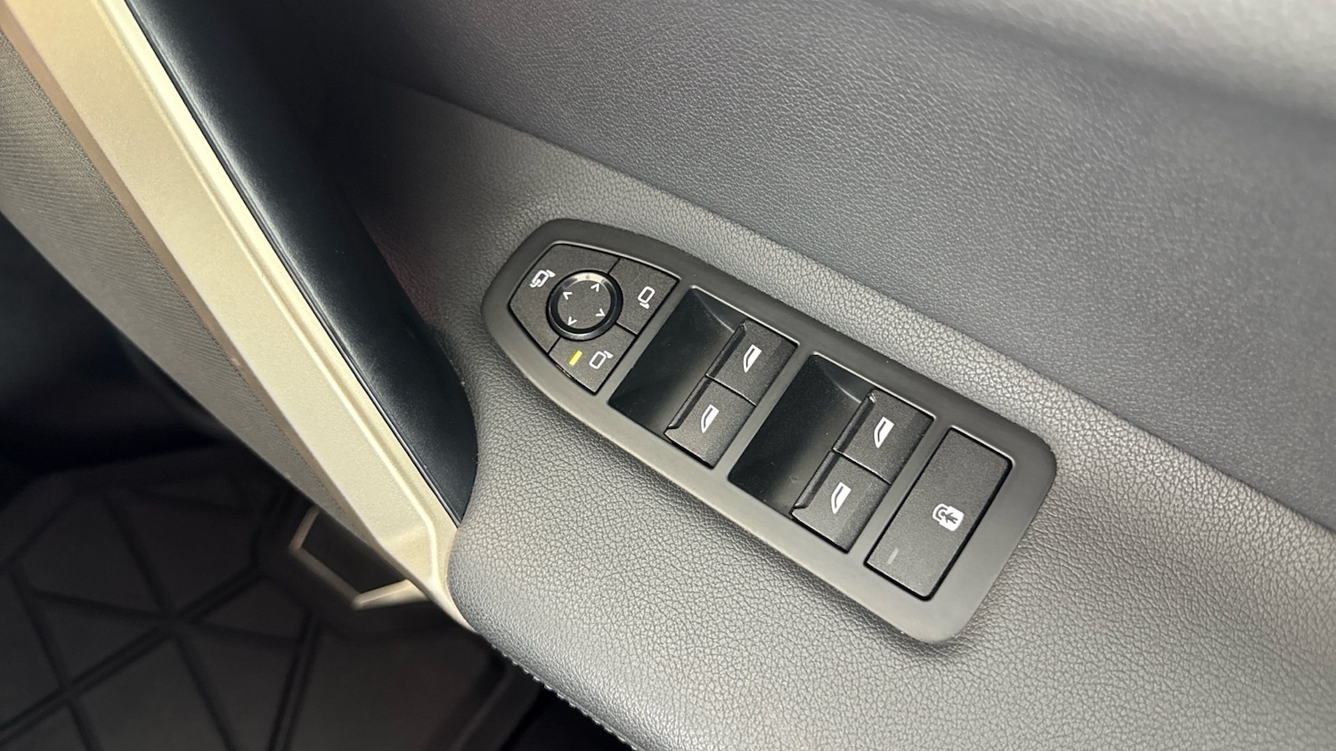 Used BMW iX 2022 for sale - 76946733: Photo 29