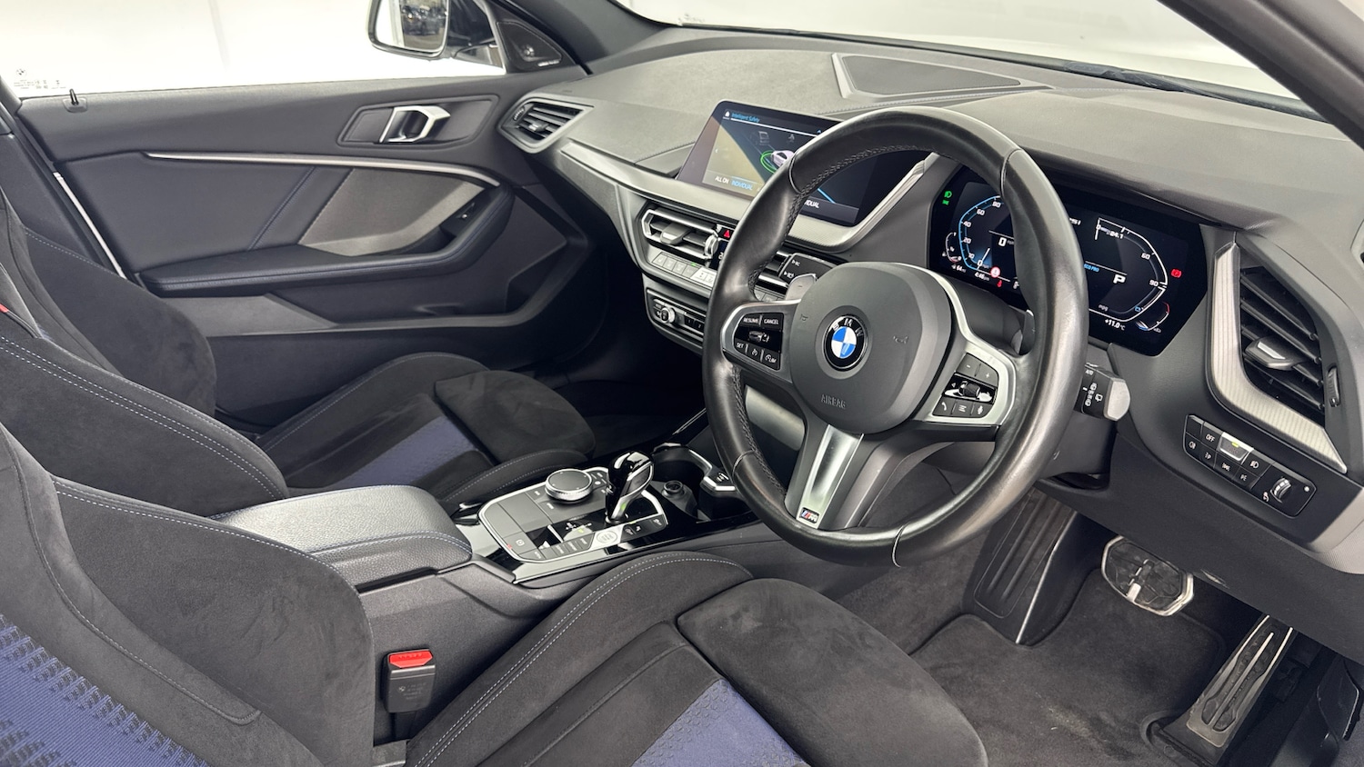 Used BMW 1 Series 2024 for sale - 77883830: Photo 6