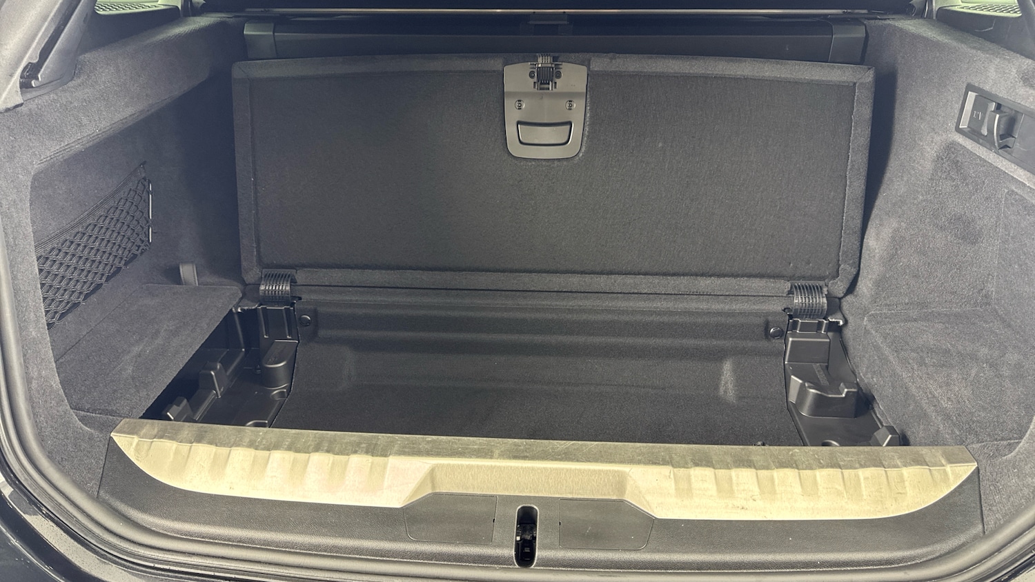 Used BMW 3 Series 2024 for sale - 77851203: Photo 31