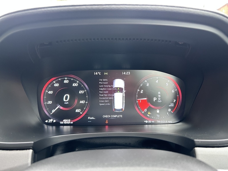 Used Volvo V90 Cross Country 2021 for sale - 76263780: Photo 8