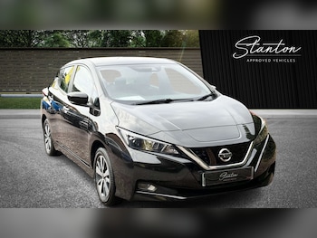 2021 - Leaf Acenta 5dr