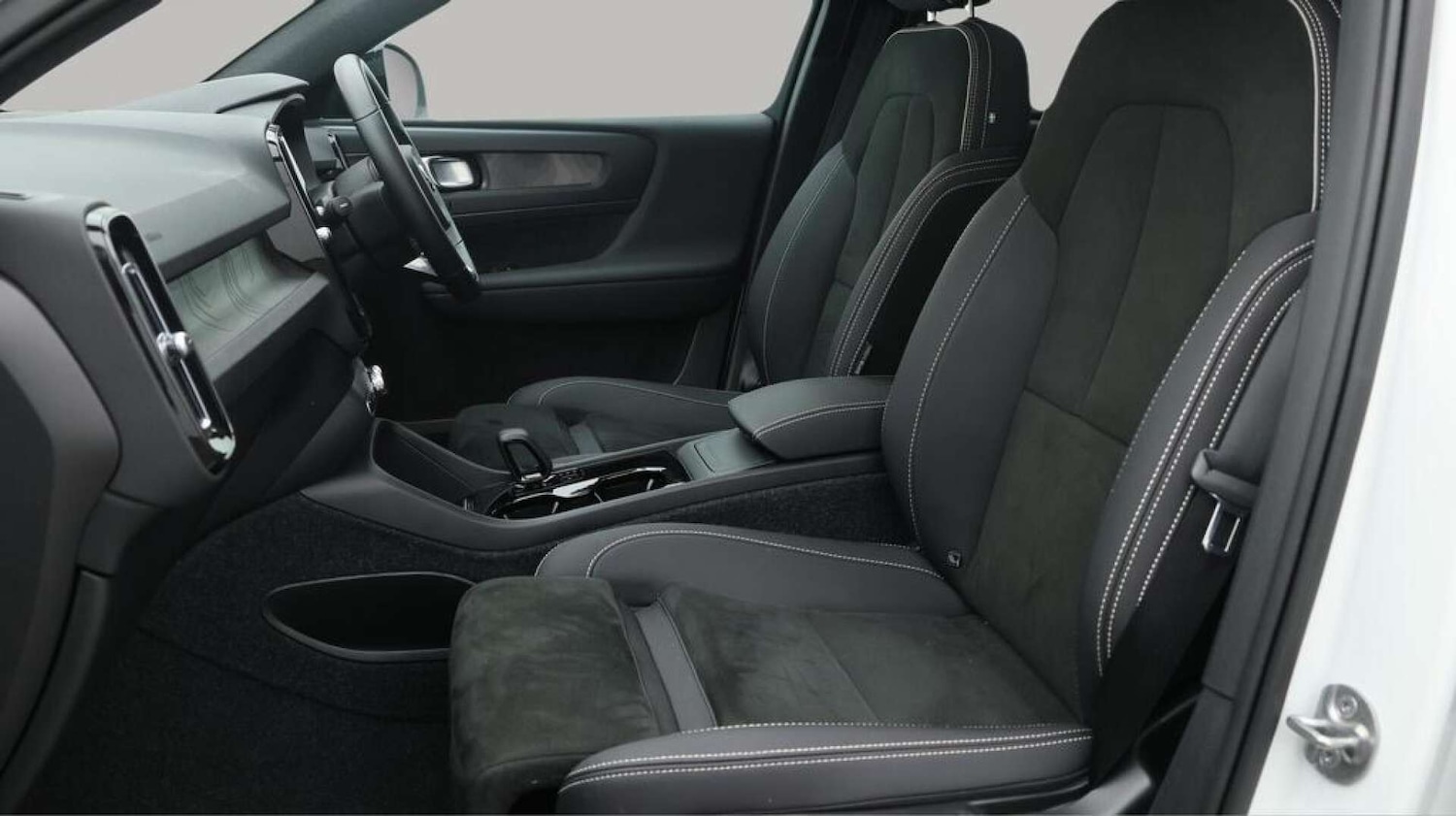 Used Volvo C40 2022 for sale - 76829980: Photo 14