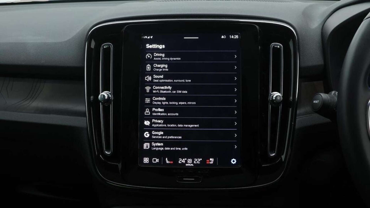 Used Volvo C40 2022 for sale - 76829980: Photo 17