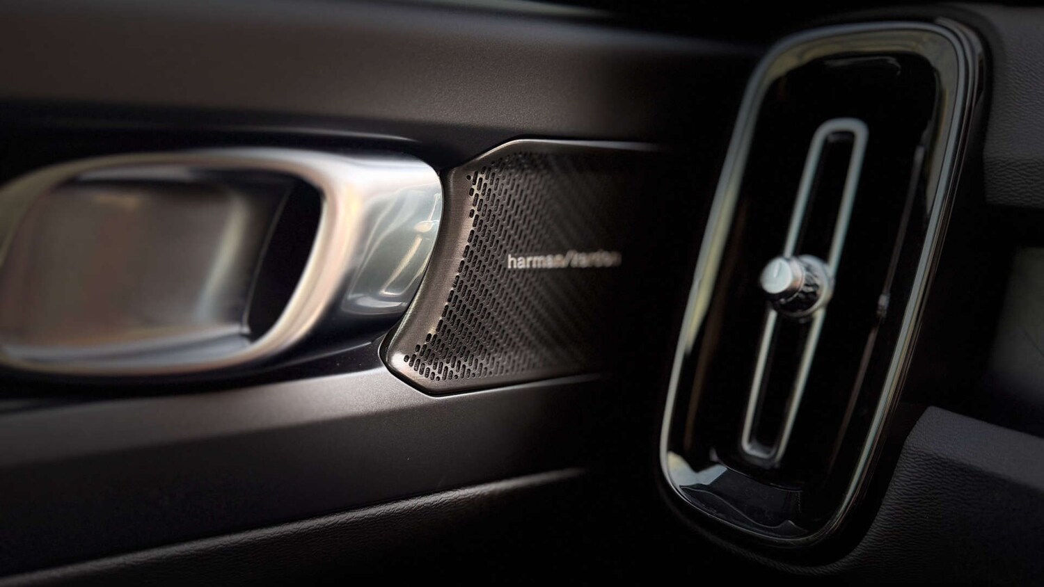 Used Volvo C40 2022 for sale - 76829980: Photo 32