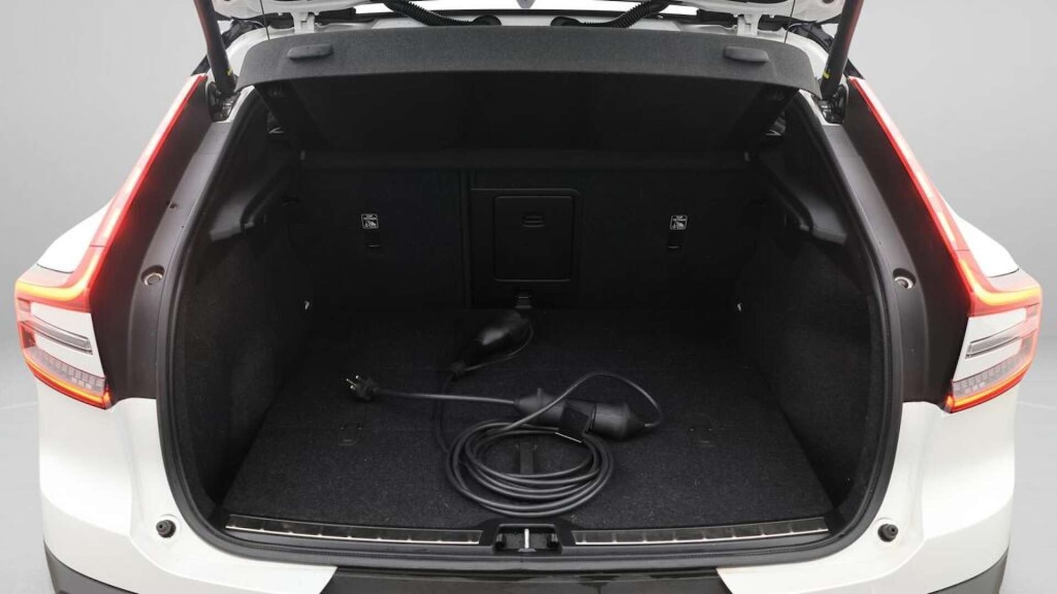 Used Volvo C40 2022 for sale - 76829980: Photo 8