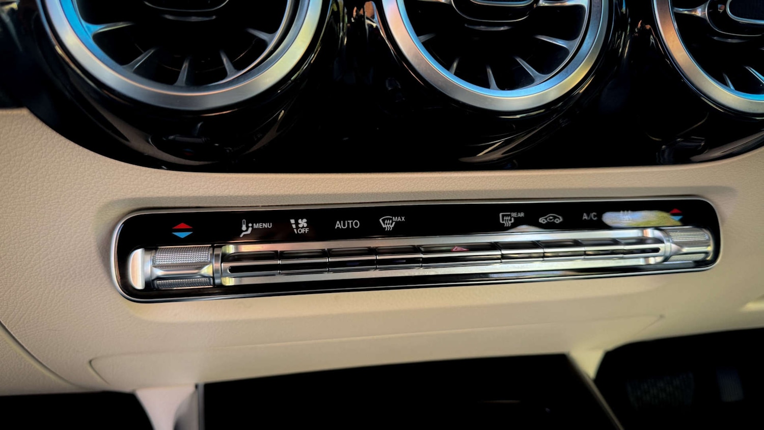 Used Mercedes-Benz EQA 2021 for sale - 76830073: Photo 25