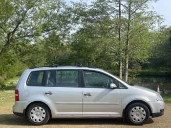 Used Volkswagen Touran 2005 for sale - 74595025: Photo