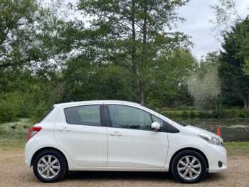 Used Toyota Yaris 2012 for sale - 74787502: Photo
