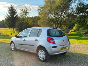 Used Renault Clio 2007 for sale - 68287084: Photo