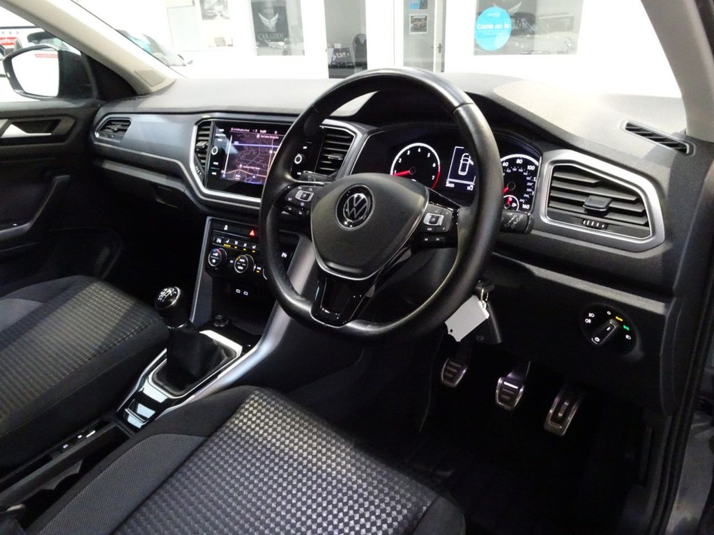 Used Volkswagen T-Roc 2021 for sale - 76950148: Photo 28