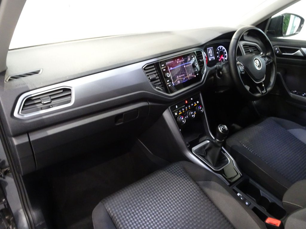 Used Volkswagen T-Roc 2021 for sale - 76950148: Photo 30