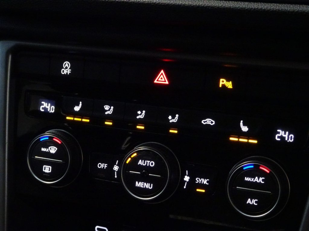 Used Volkswagen T-Roc 2021 for sale - 76950148: Photo 35