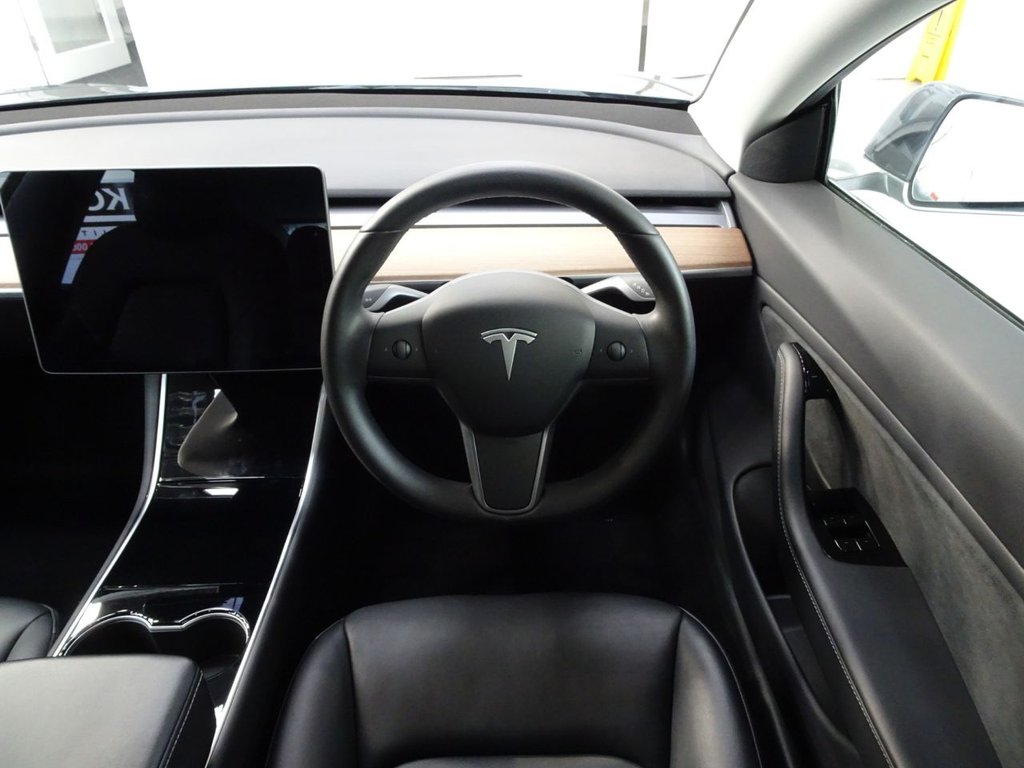 Used Tesla Model 3 2019 for sale - 76509681: Photo 4