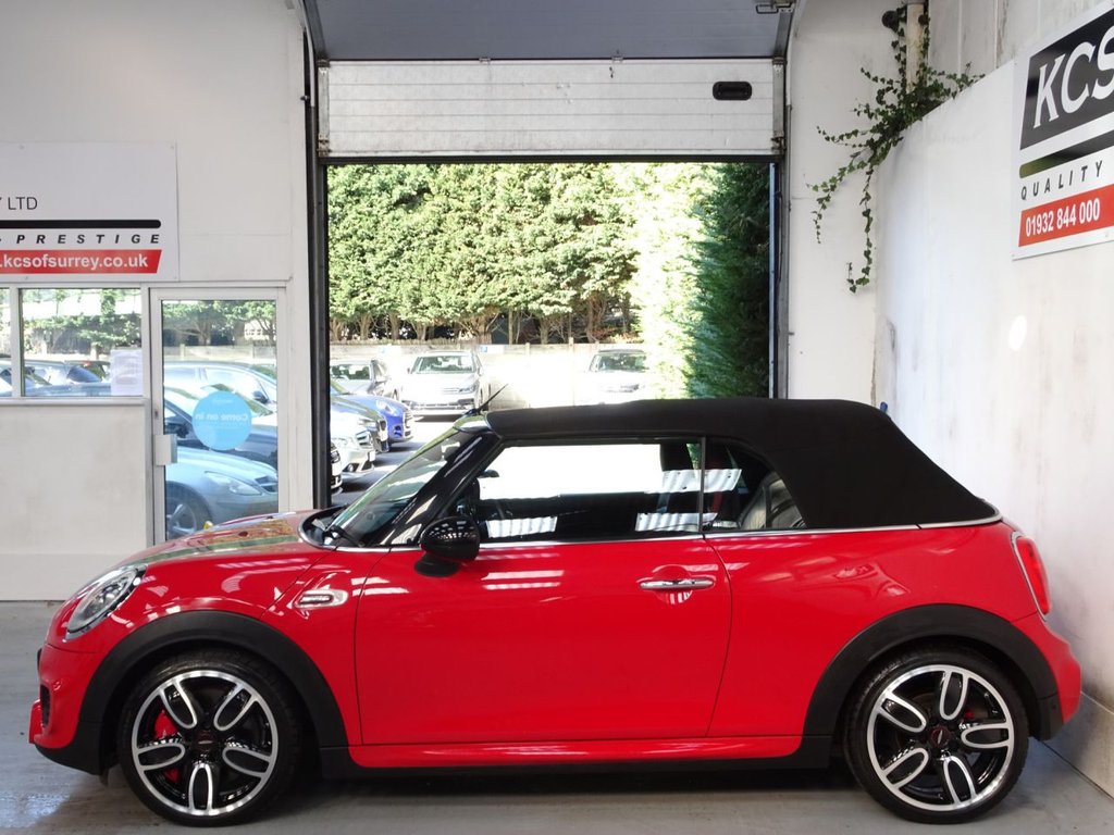 Used MINI Convertible 2017 for sale - 77642290: Photo 10