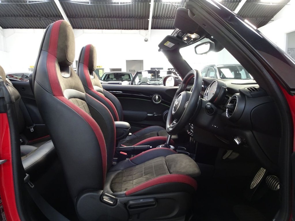 Used MINI Convertible 2017 for sale - 77642290: Photo 19