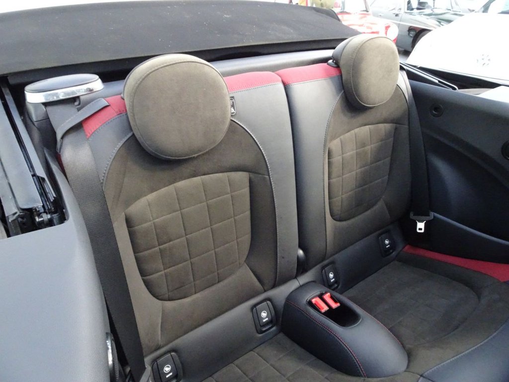 Used MINI Convertible 2017 for sale - 77642290: Photo 32