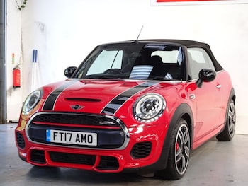Used MINI Convertible 2017 for sale - 77642290: Photo