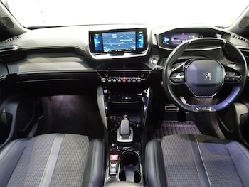 Used Peugeot 2008 2021 for sale - 76509697: Photo