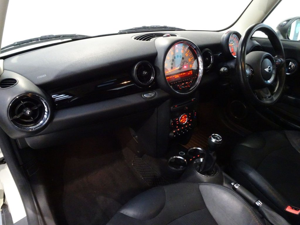 Used MINI Hatch 2011 for sale - 76868151: Photo 18