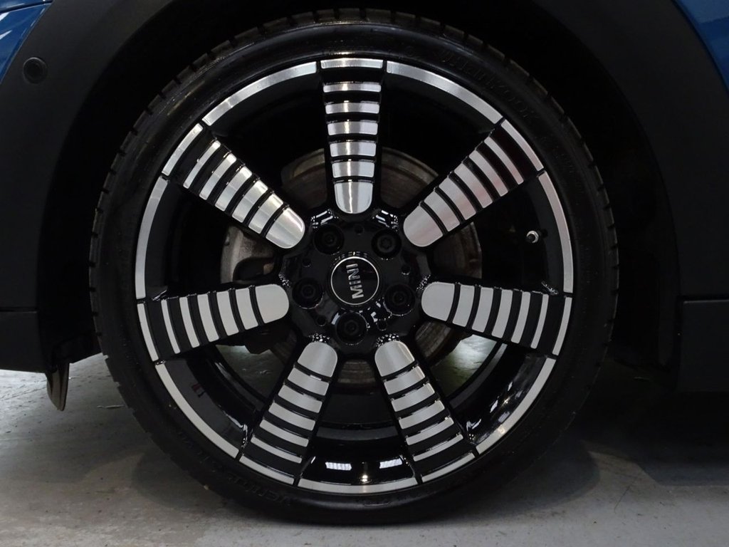 Used MINI Convertible 2022 for sale - 77642538: Photo 13