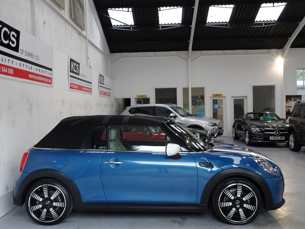 Used MINI Convertible 2022 for sale - 77642538: Photo 17