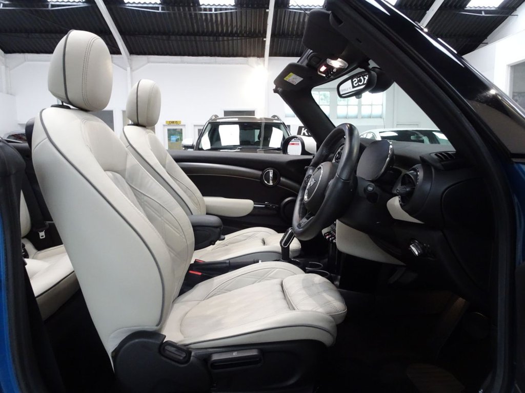 Used MINI Convertible 2022 for sale - 77642538: Photo 35