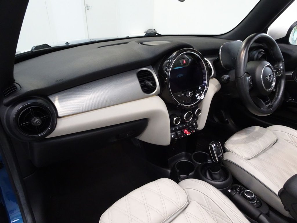 Used MINI Convertible 2022 for sale - 77642538: Photo 4