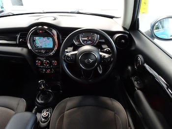 Used MINI Hatch 2018 for sale - 78974935: Photo