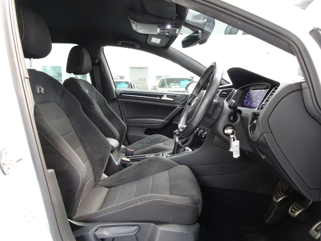 Used Volkswagen Golf 2018 for sale - 76509712: Photo 15