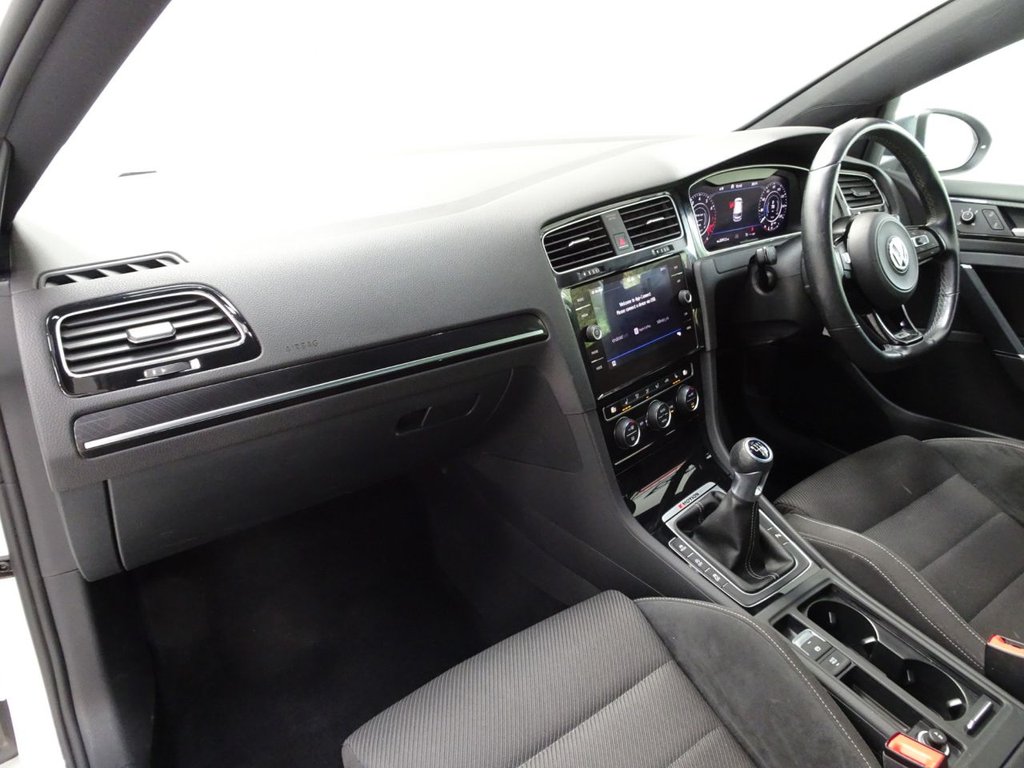 Used Volkswagen Golf 2018 for sale - 76509712: Photo 26